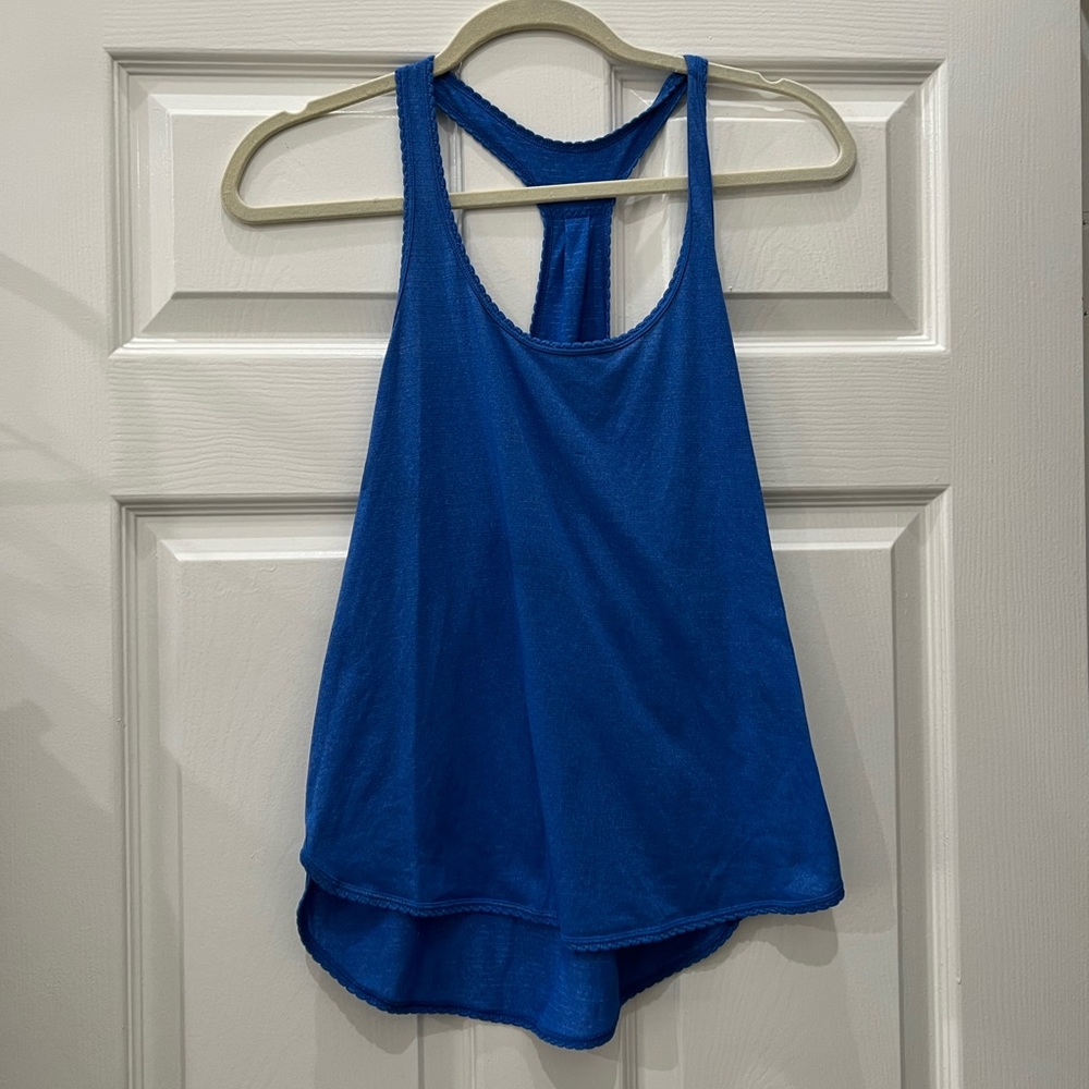 Lululemon top
